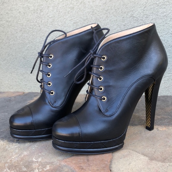 Chanel platform lace up ankle booties - Picture 2 of 8